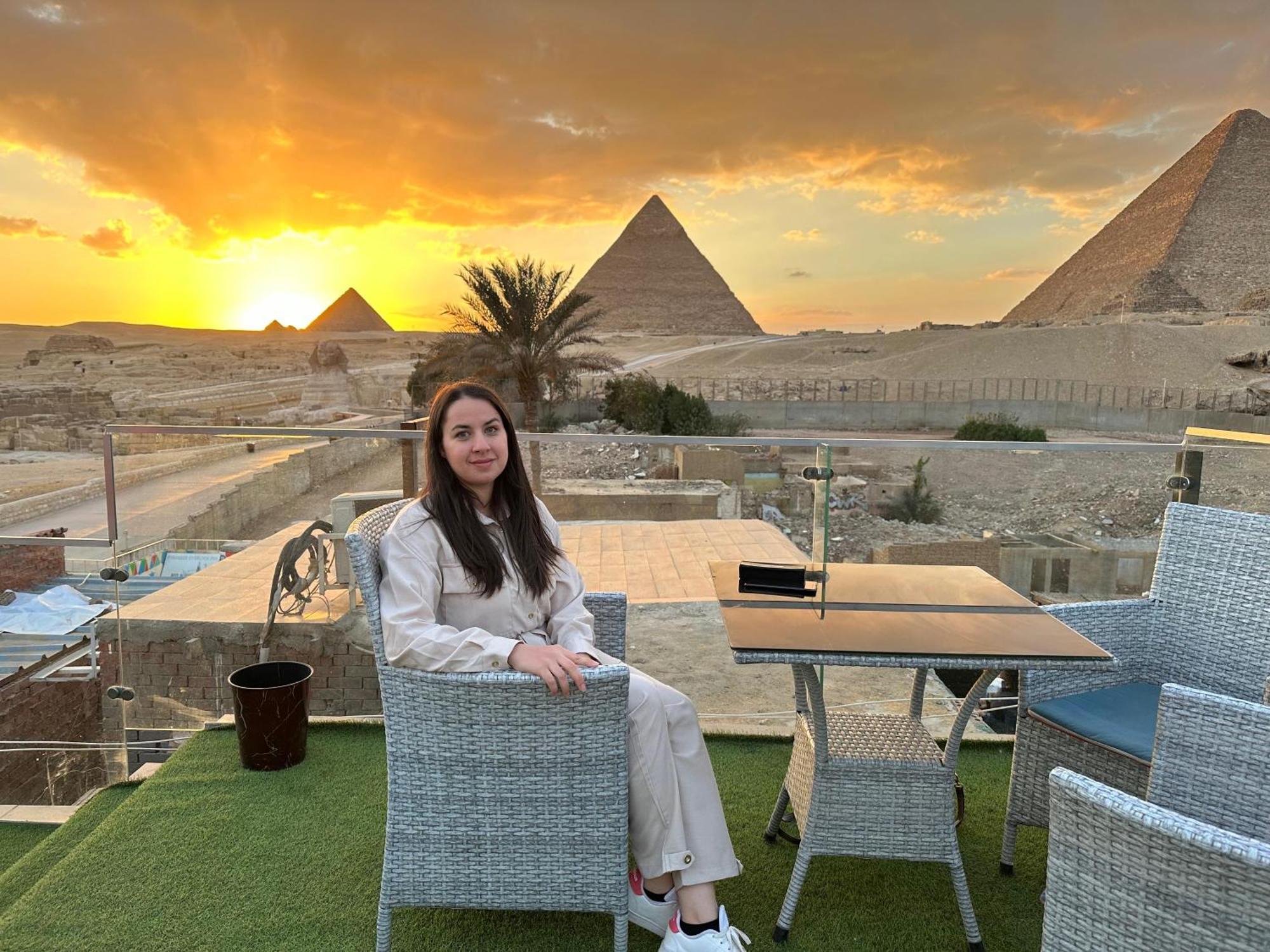 Golden Scarab Pyramids Hotel Kafret el-Gabal Buitenkant foto