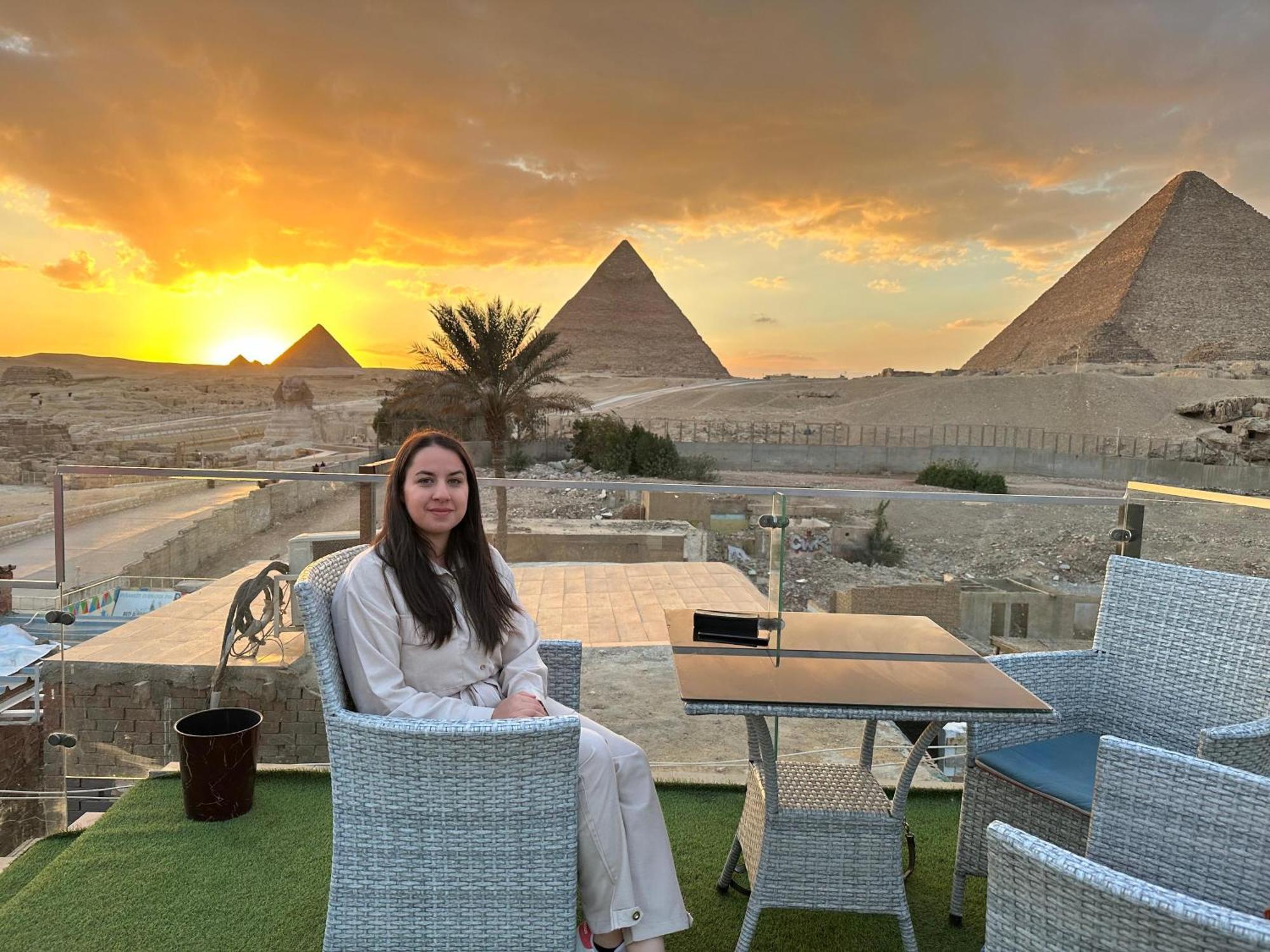 Golden Scarab Pyramids Hotel Kafret el-Gabal Buitenkant foto