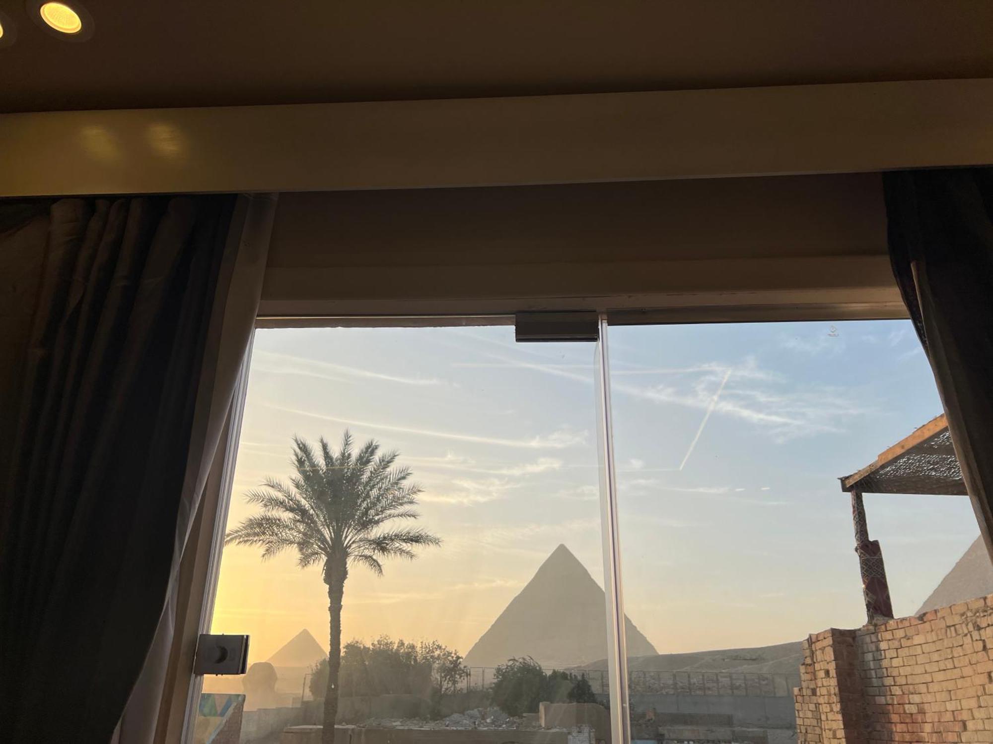 Golden Scarab Pyramids Hotel Kafret el-Gabal Buitenkant foto