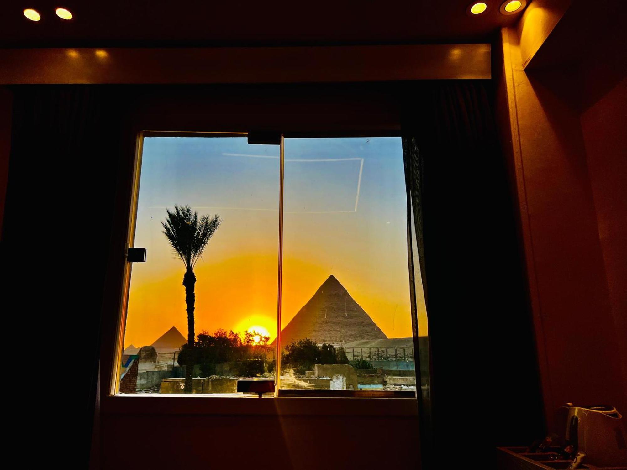 Golden Scarab Pyramids Hotel Kafret el-Gabal Buitenkant foto